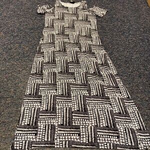 Design History Cold Shoulder Pattern Dress sz. M